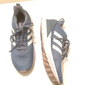 ADIDAS Womens Running Sneakers Athletic Cloudform Questar TND Size 10 Blue